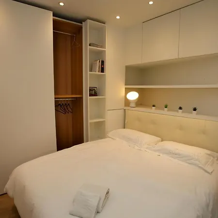 34 Forum Apartment-2